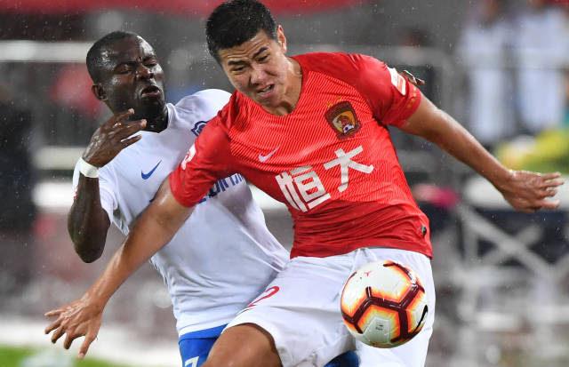 向前迈进 向前迈进