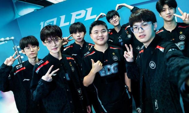 广州队的训 广州队的训