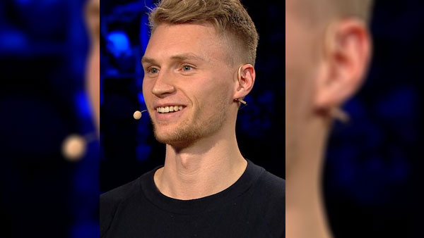 他在推杆上 他在推杆上