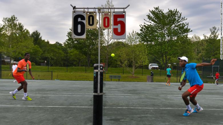 顽强不屈的 顽强不屈的